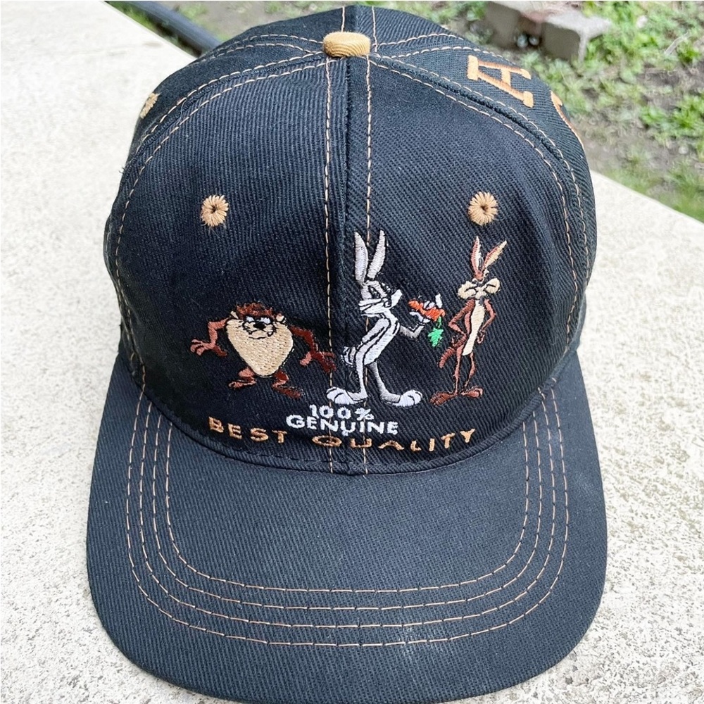 Vintage WB pictures Looney Tunes Bugs Bunny, Taz ACME Studios black SnapBack hat